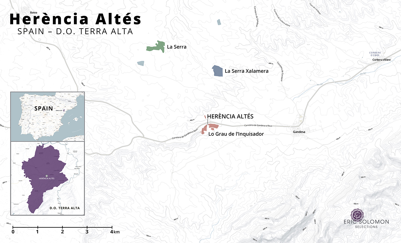 Vineyard manager Enric Sunyer with winemaker Gerard Mercadé