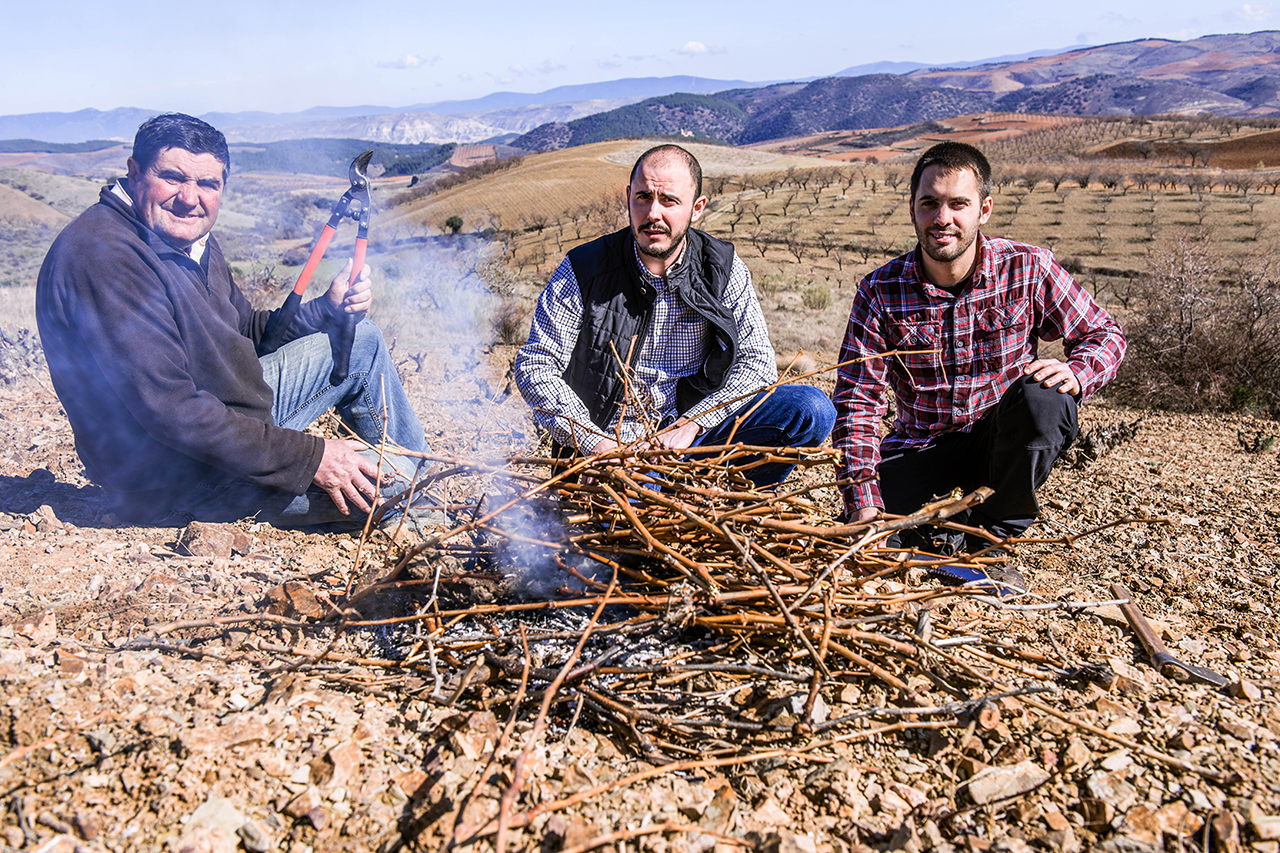 Valeriano, a grower in Acered, Juan, the winemaker and Jorge, his assistant